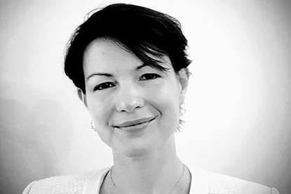 Anna Hart headshot
