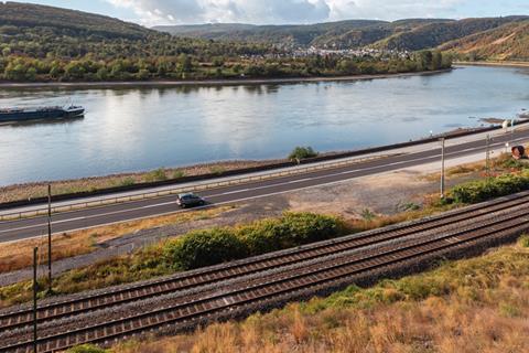 iStock-1435037882 rail road